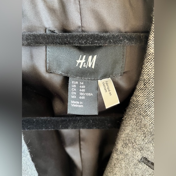 H&M blazer, 44R - Picture 2 of 4